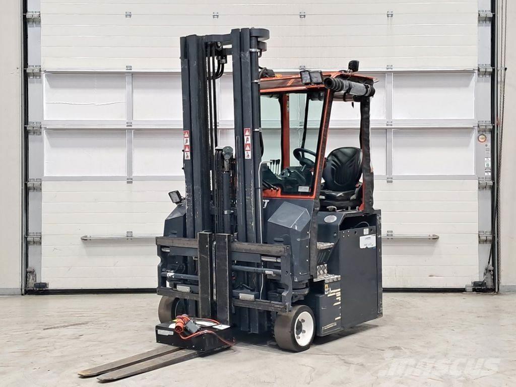 Combilift CBE2500 Zijlader
