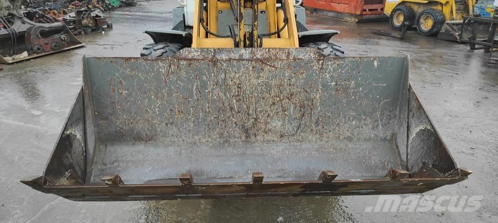 Liebherr L 506 Wielladers