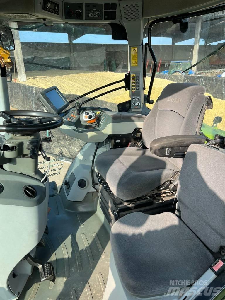 CLAAS Axion 930 Tractoren