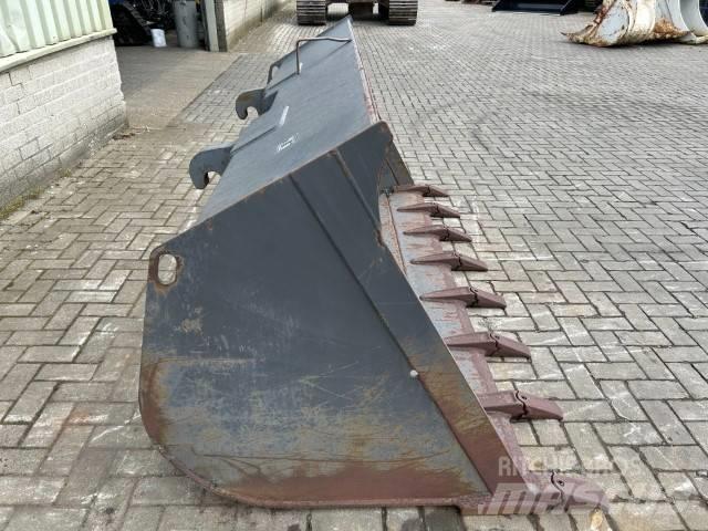 Volvo Shovel bak Bakken