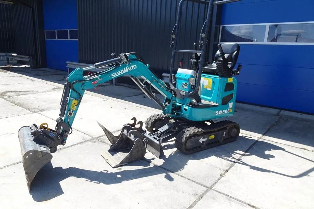 Sunward SWE08B Rupsgraafmachines