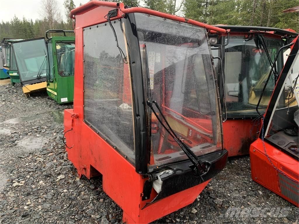 Komatsu 901TX Cabine en interieur