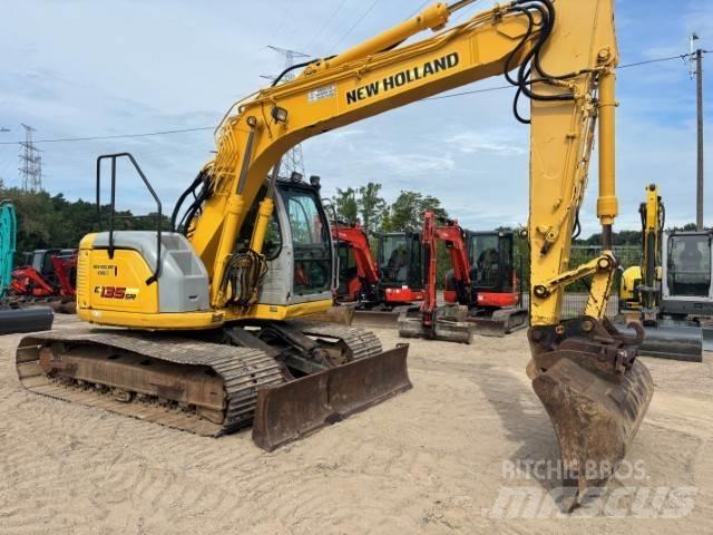 New Holland E 135 SR Rupsgraafmachines
