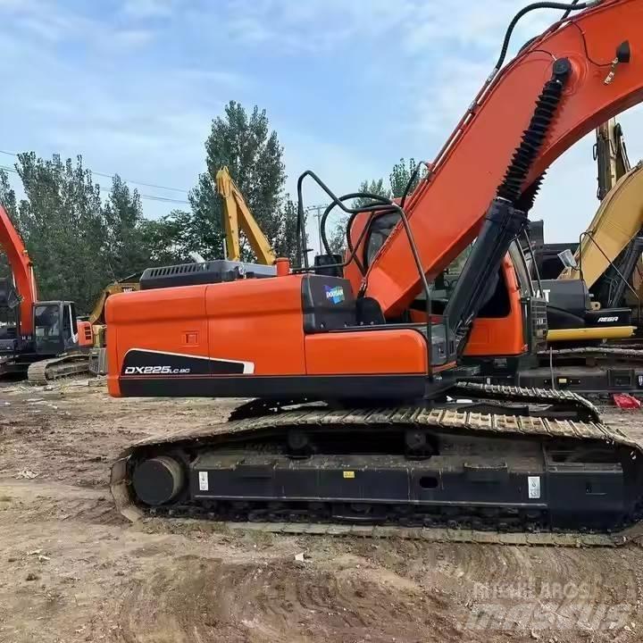 Doosan DX225LC-9C Rupsgraafmachines