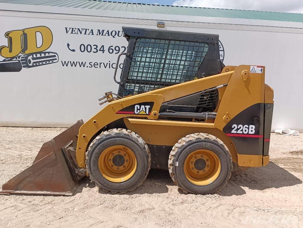 CAT 226 B Schrankladers