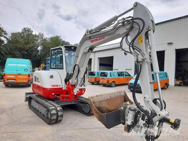 Takeuchi TB 250-2 Minigraafmachines < 7t