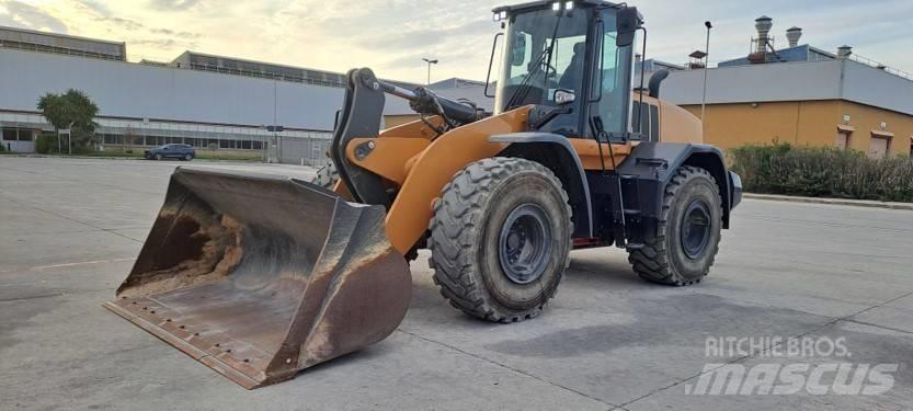 CASE 821G Wielladers