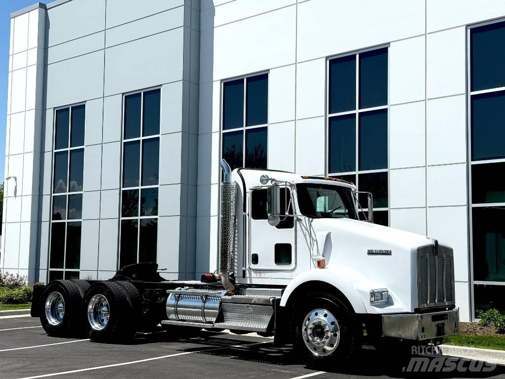 Kenworth T800 Trekkers