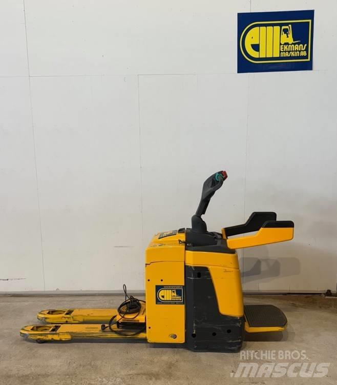 Jungheinrich ERE 225 Meerij pallettruck met platform