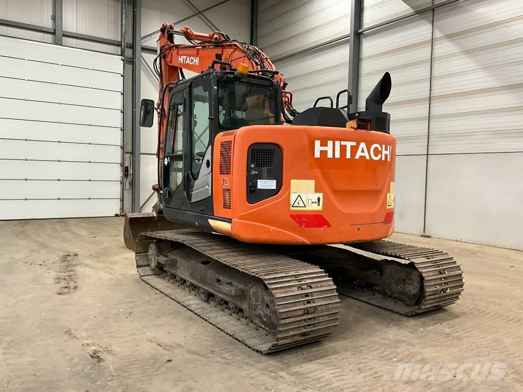 Hitachi ZX 135 US-6 Rupsgraafmachines