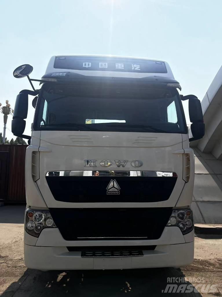 Sinotruk T7H Trekkers