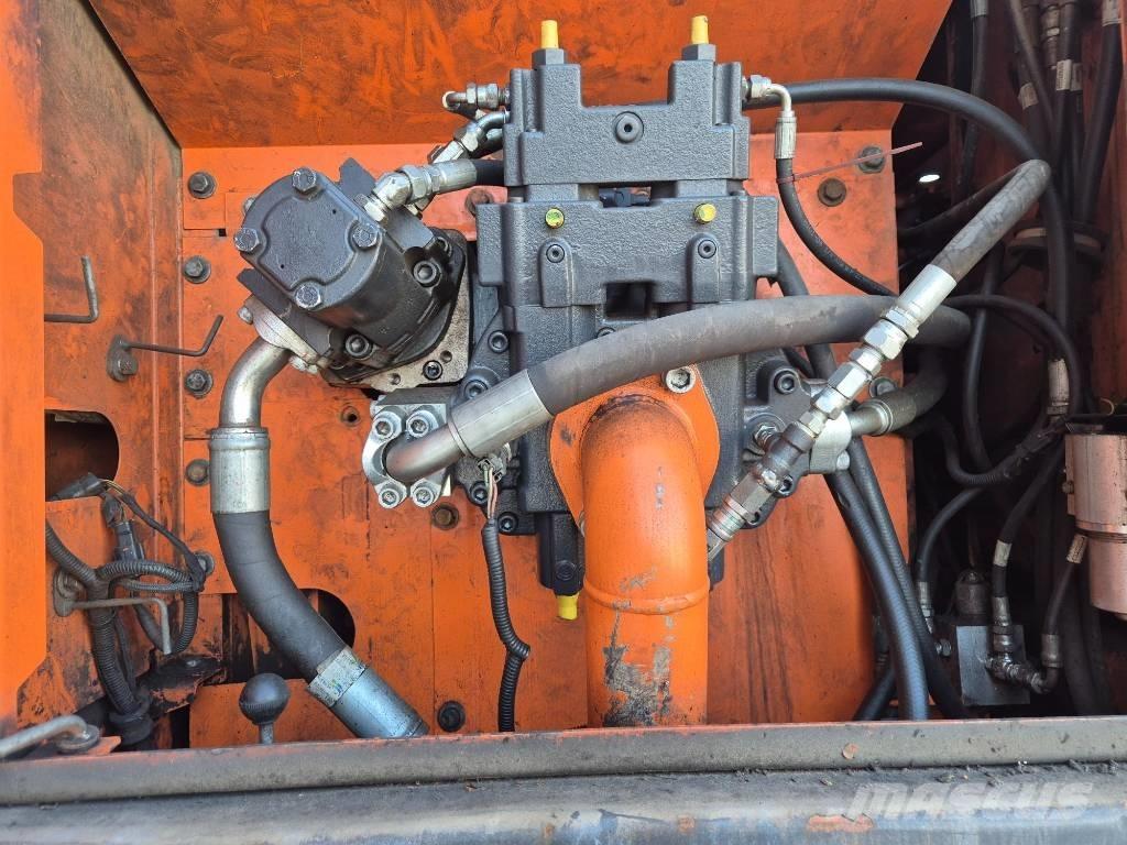 Doosan DX 210 W Wielgraafmachines