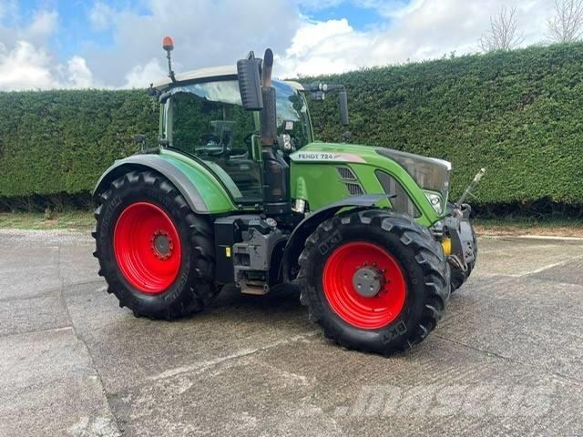 Fendt 724 Profi Plus Tractoren