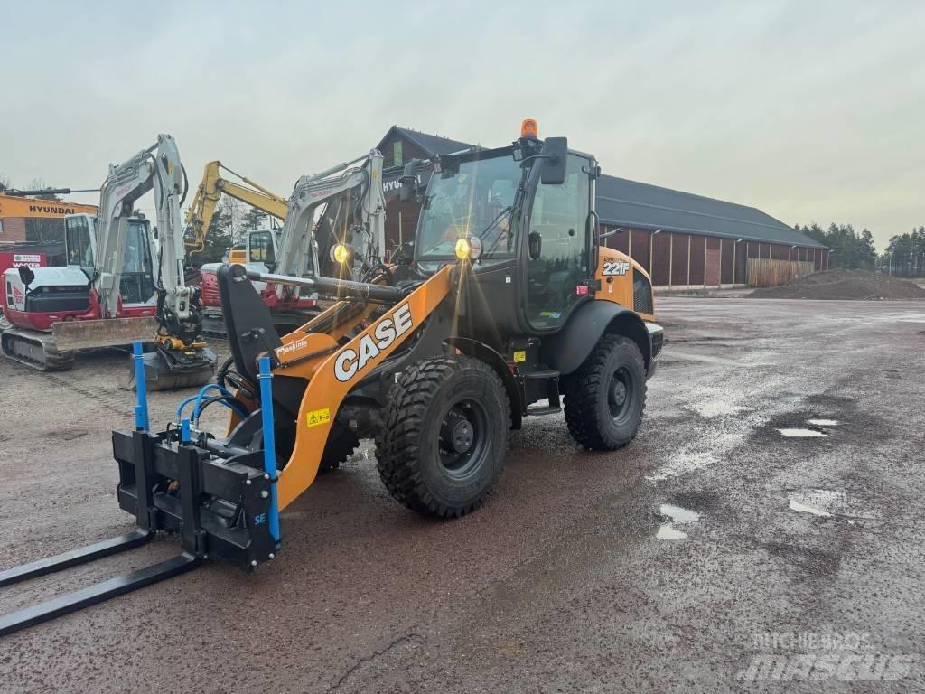 CASE 221 F Wielladers