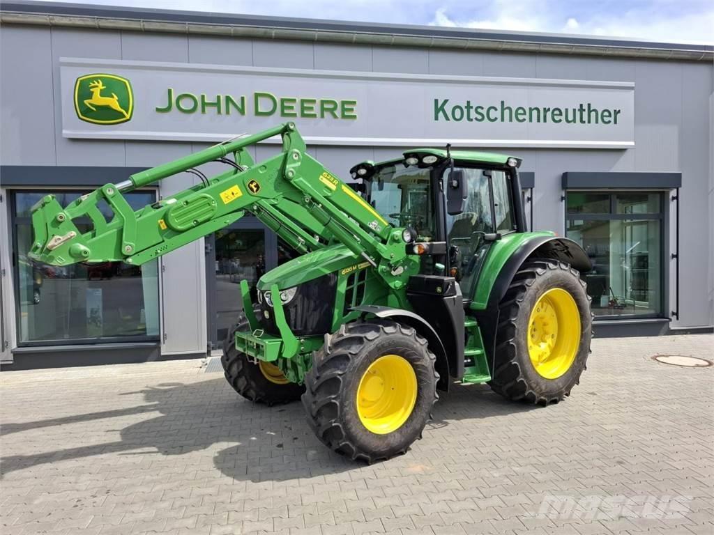 John Deere 6120M Tractoren
