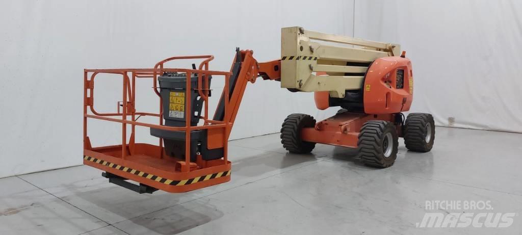 JLG 450 AJ Knikarmhoogwerkers