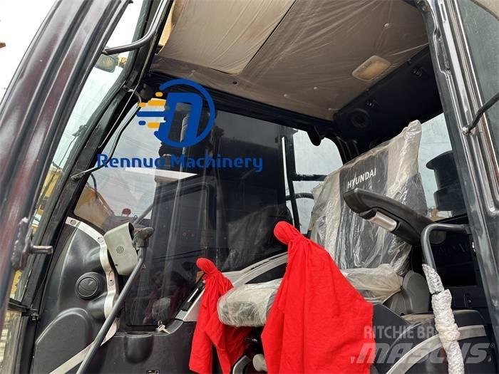 Hyundai R220-9S Rupsgraafmachines