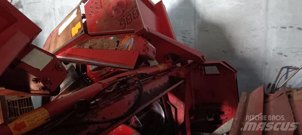 CASE 1660 Maaidorsmachines
