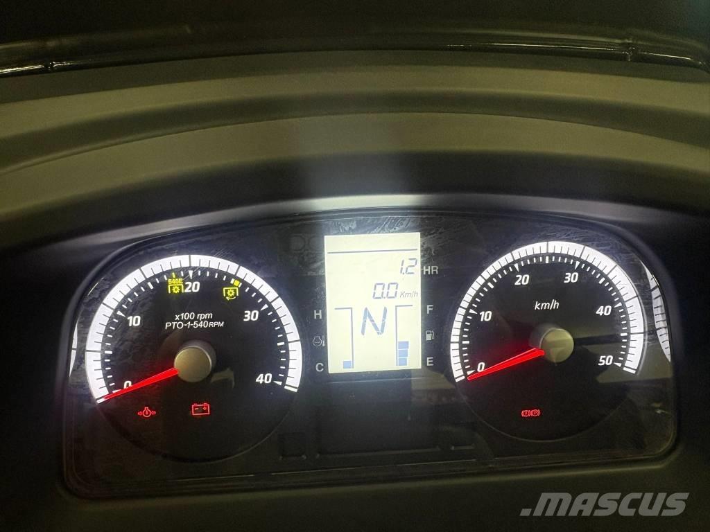 Kioti dk6020hst Tractoren