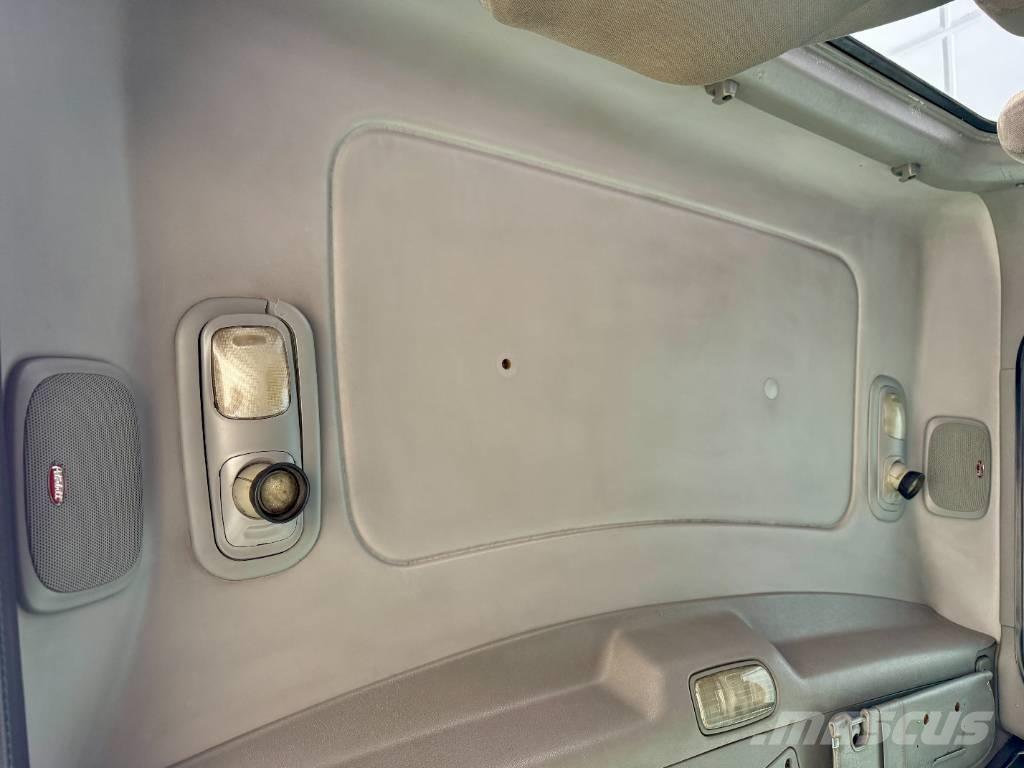 Peterbilt 388 Trekkers