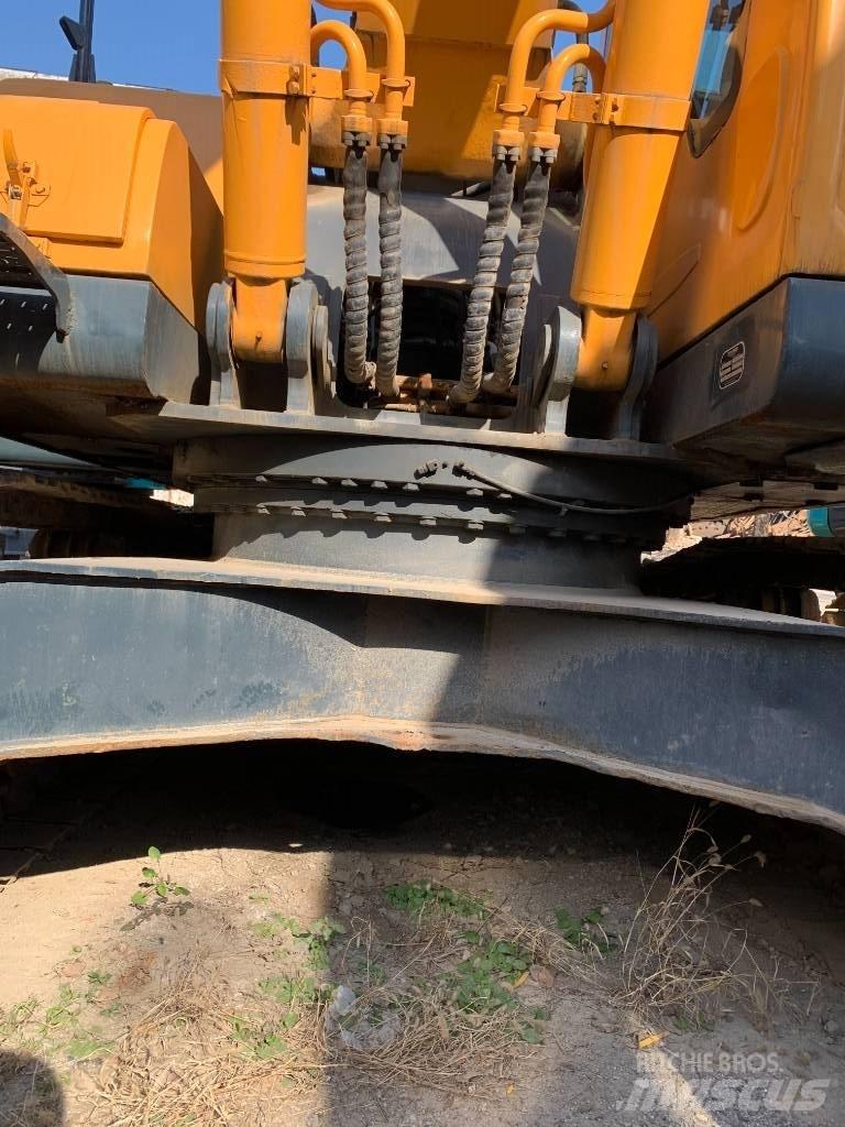 Hyundai 305LC-9T Rupsgraafmachines