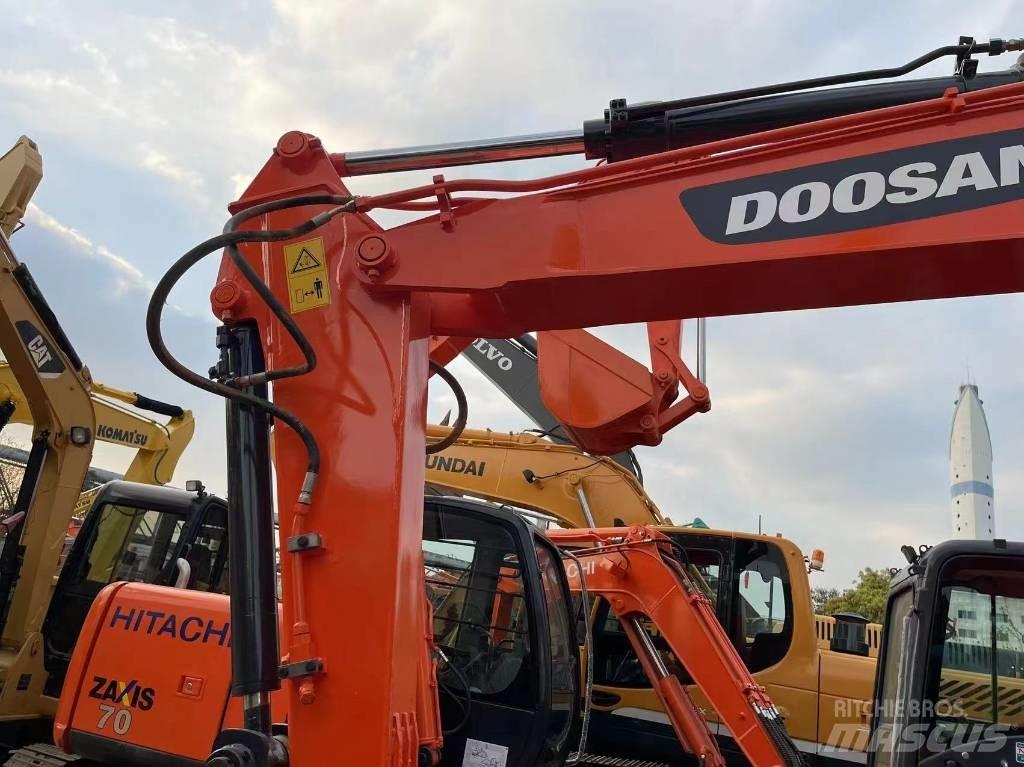 Doosan DX 75 Rupsgraafmachines