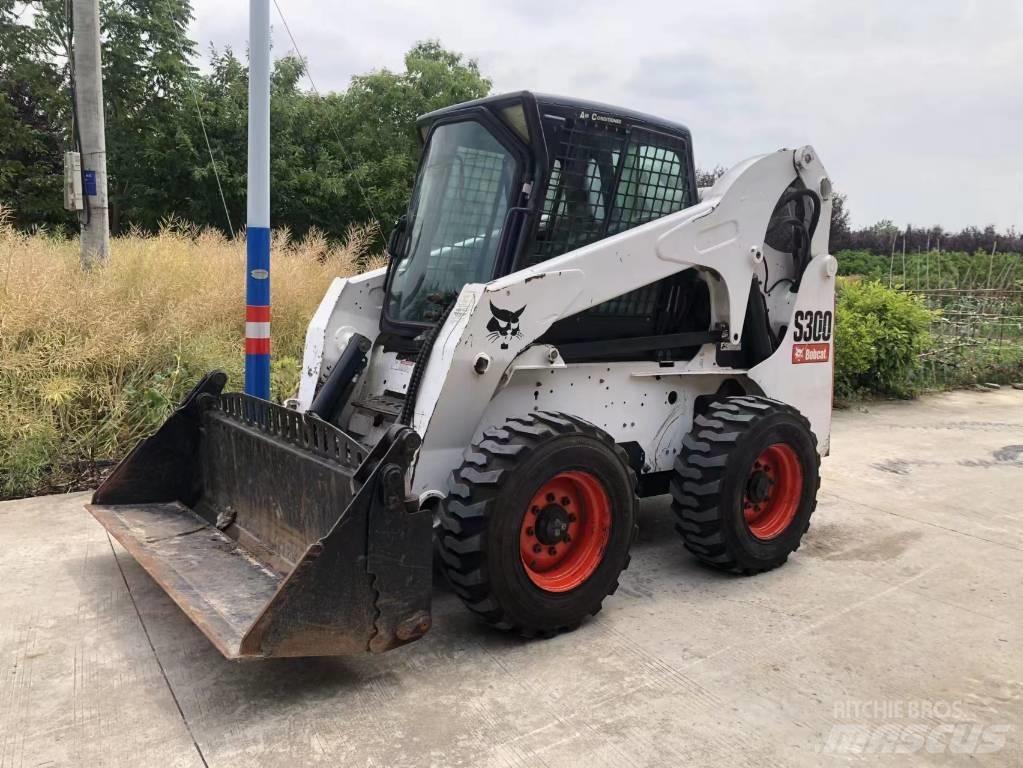 Bobcat S 300 Schrankladers