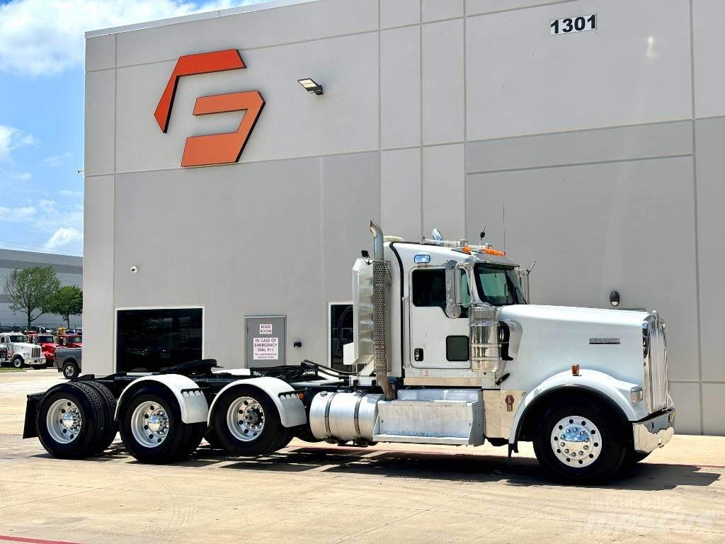 Kenworth W 900 Trekkers