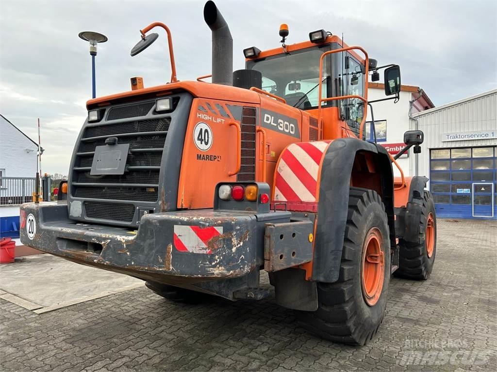 Doosan DL 300 Wielladers
