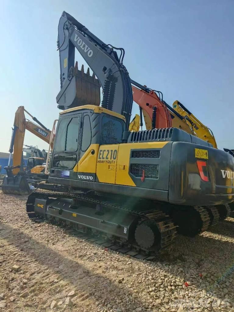 Volvo EC 210 Midigraafmachines 7t - 12t
