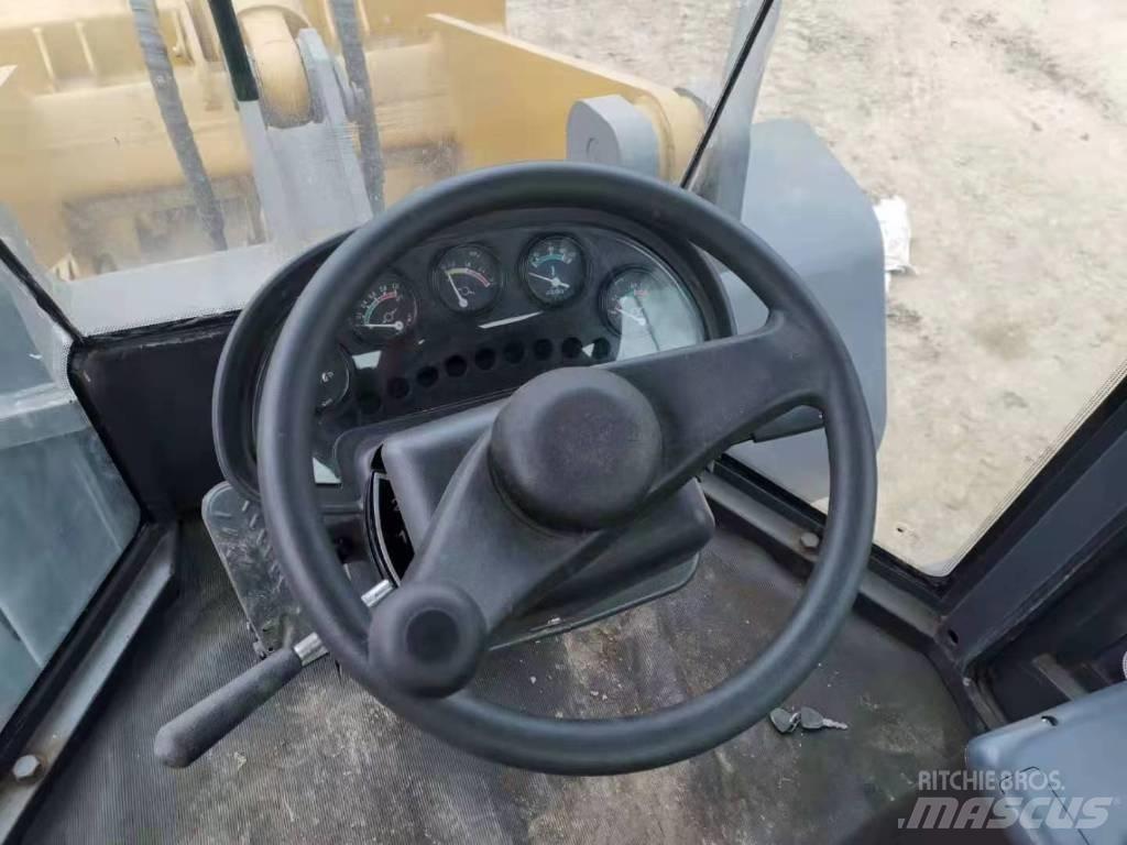 SDLG LG936L Wielladers