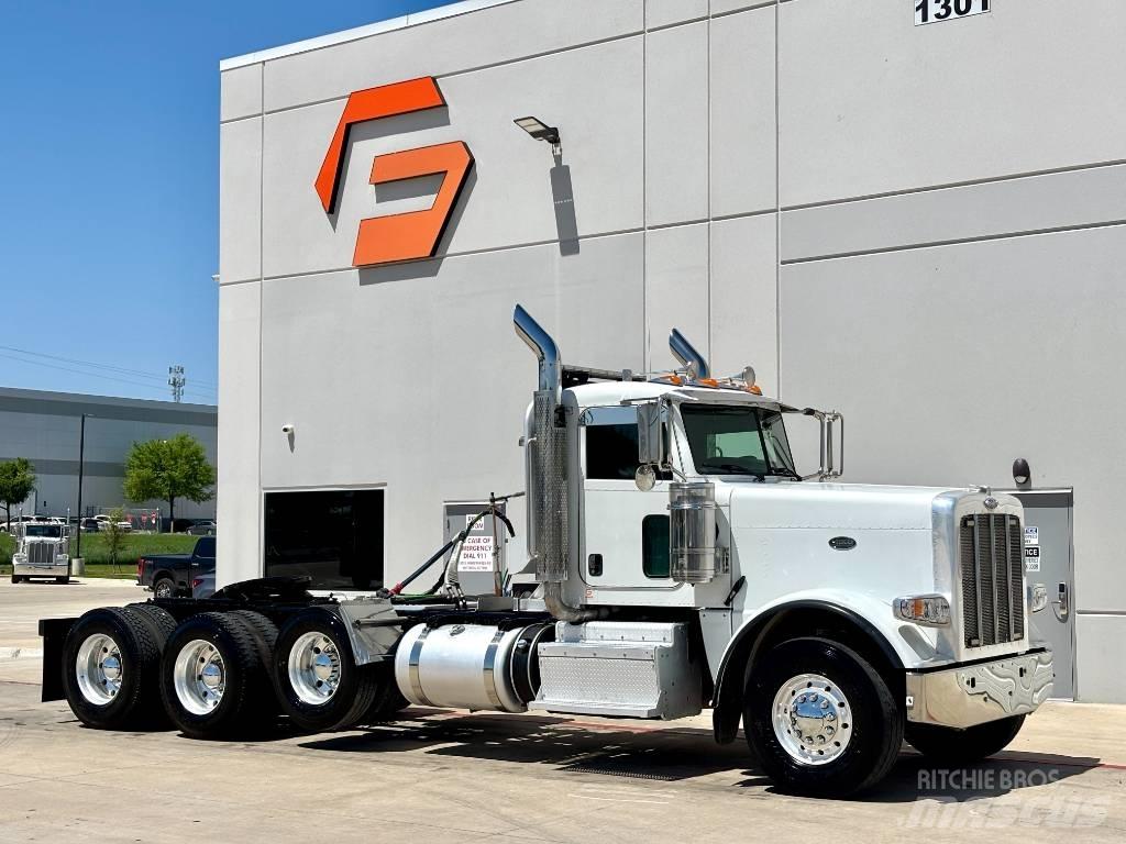 Peterbilt 388 Trekkers
