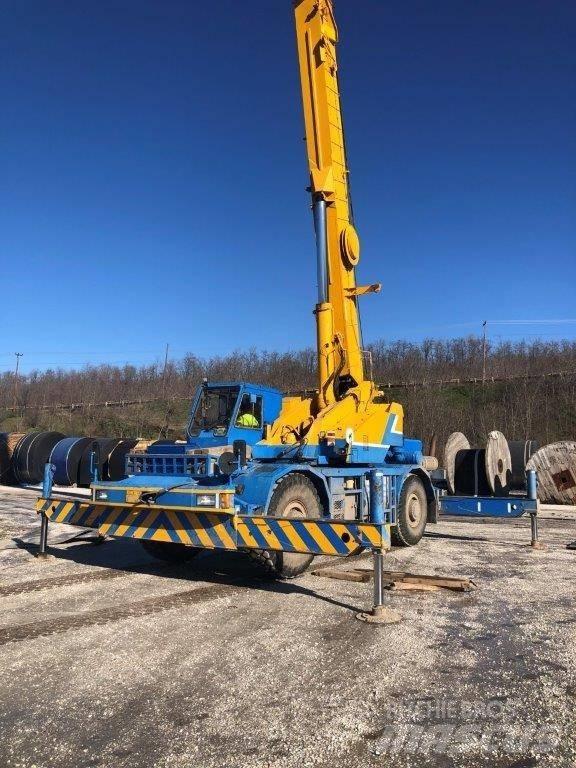 Kobelco RK 450 Ruwterrein kranen