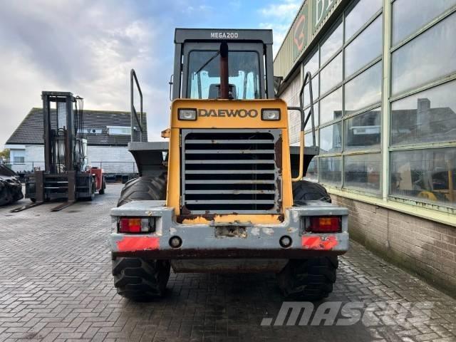 Daewoo MC 200 Wielladers