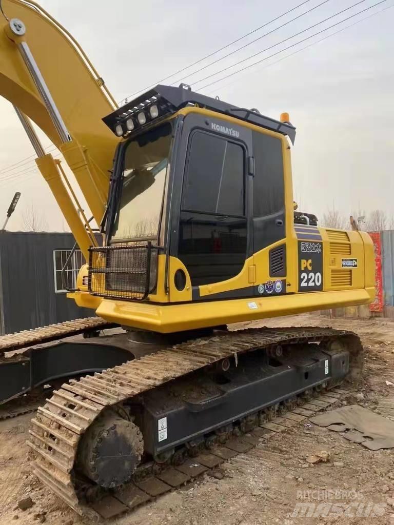 Komatsu PC220-8 Wielgraafmachines