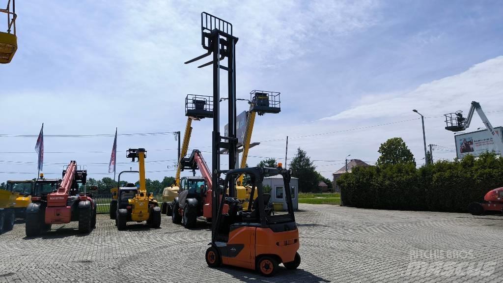 Linde E16-02 Elektrische heftrucks