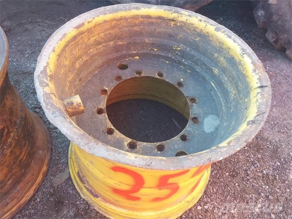 Rottne H20 24x30,5 Banden, wielen en velgen