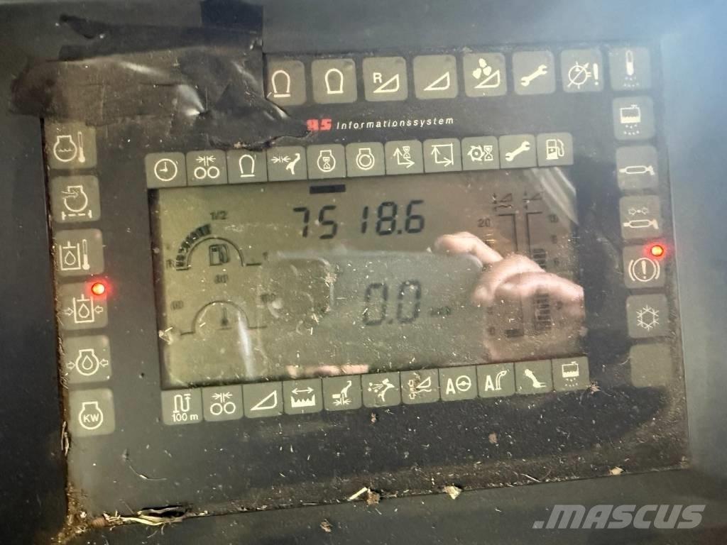 CLAAS Jaguar 900 Zelfrijdende veldhakselaars