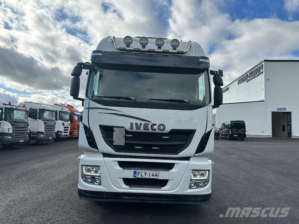 Iveco Stralis 8x4*4 Vrachtwagen met containersysteem