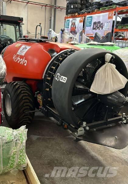 Kubota XTA3320 Getrokken spuitmachines