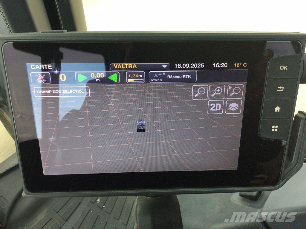 Valtra Q265 Tractoren