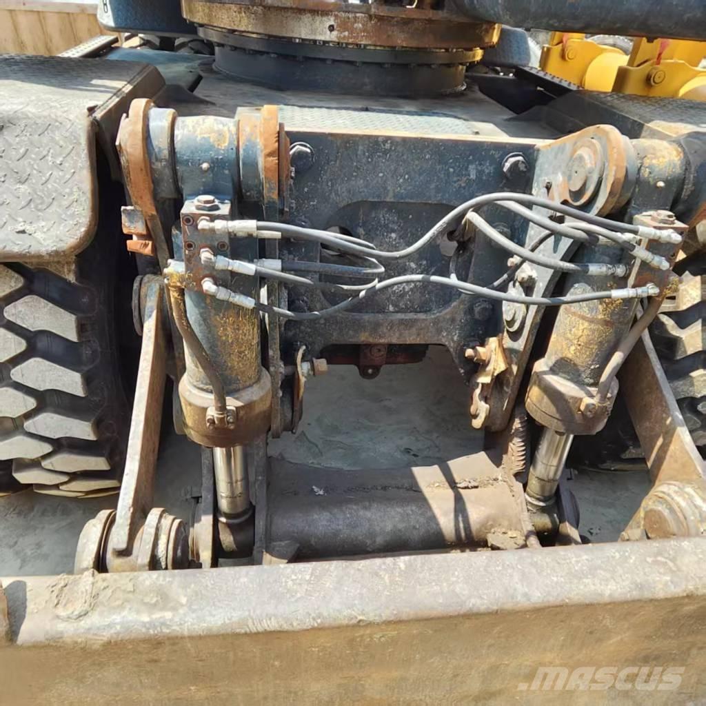 Hyundai R210W-9 Wielgraafmachines