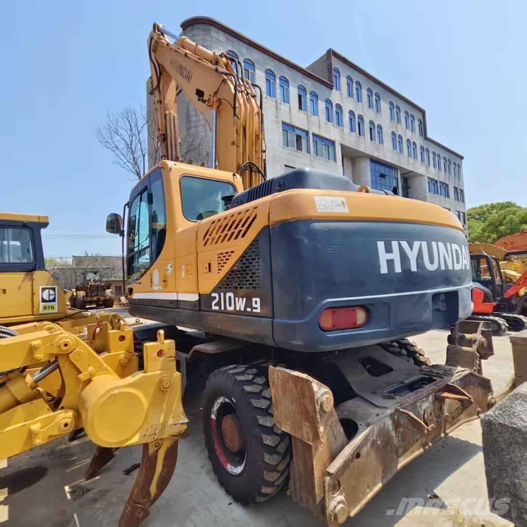 Hyundai R210W-9 Wielgraafmachines