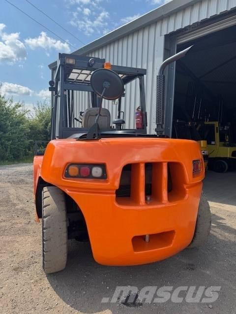 Doosan D 90 S-5 Diesel heftrucks