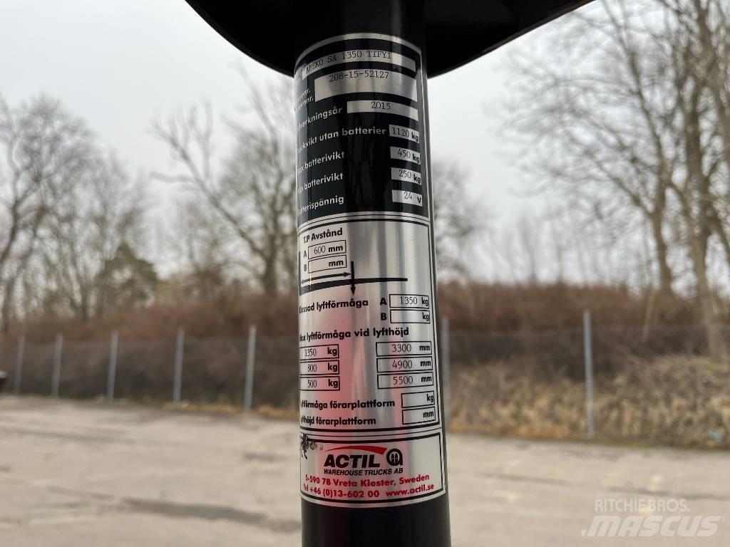 Abeko SA 1350TTFYI Zelfrijdende stapelaars
