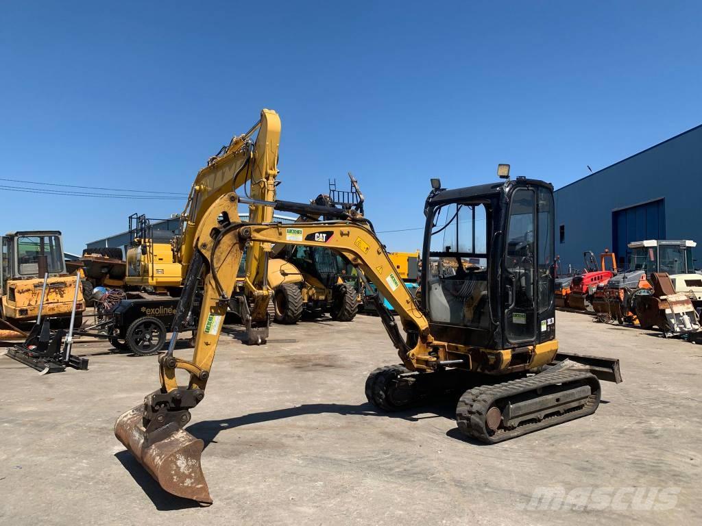 CAT 302.7 CR Minigraafmachines < 7t