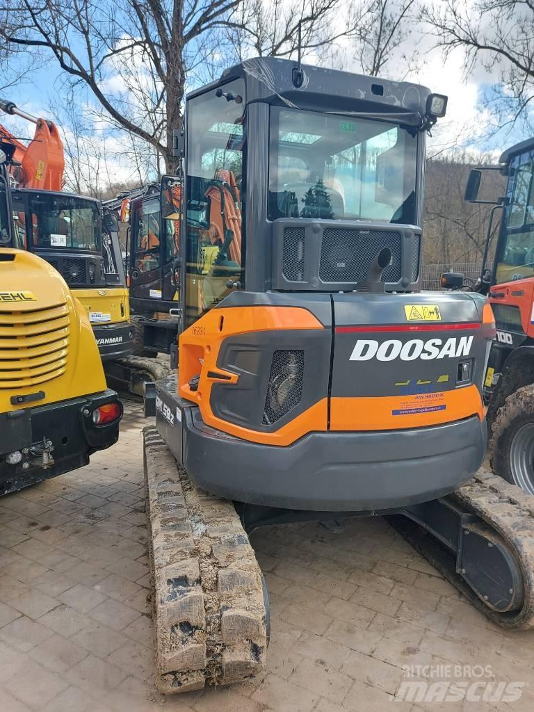 Develon DX 50 Z-7 Minigraafmachines < 7t