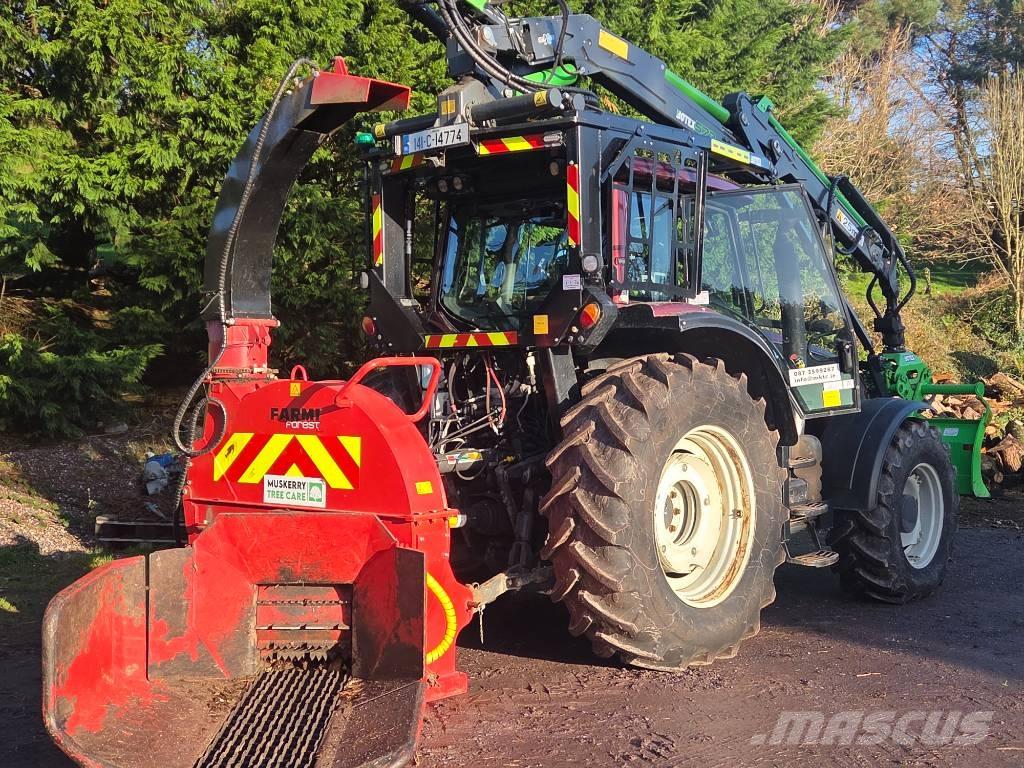 Valtra T 163 Bosbouw tractoren