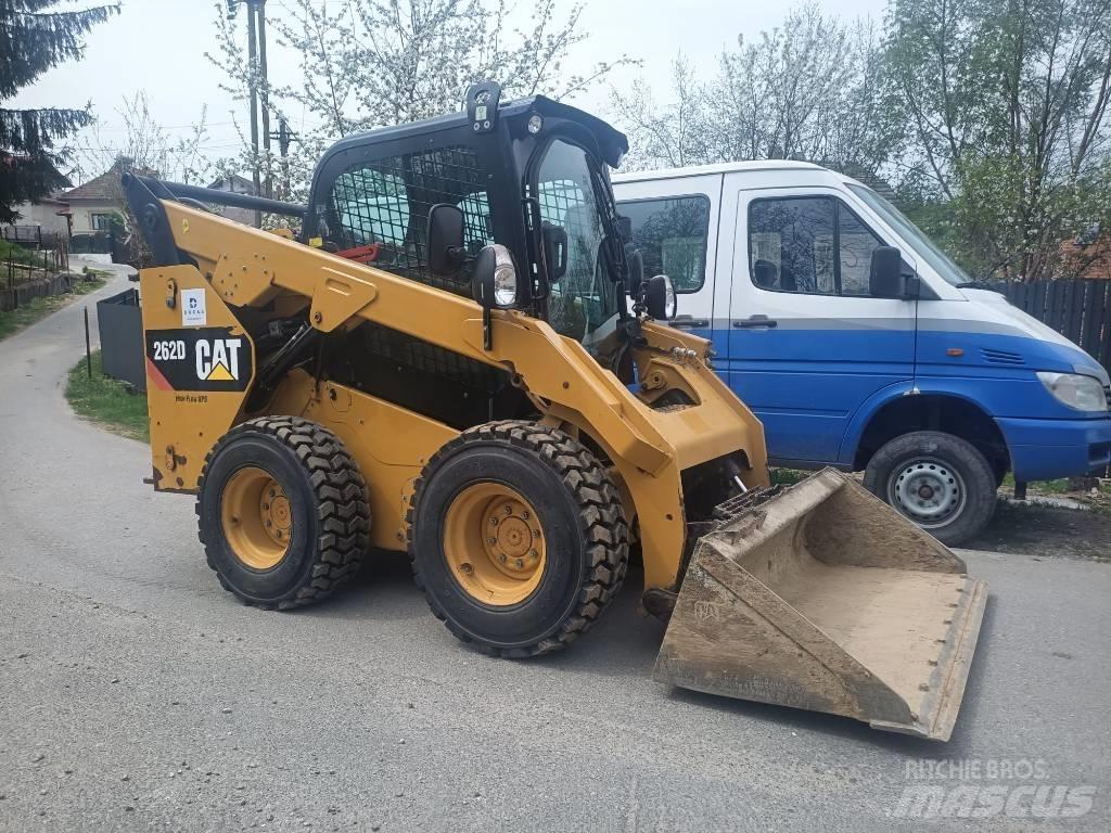 CAT 262 D XPS Schrankladers