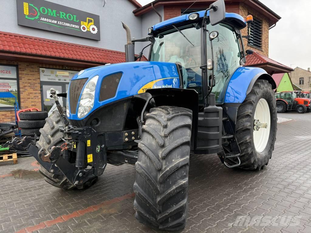New Holland T 7040 Tractoren